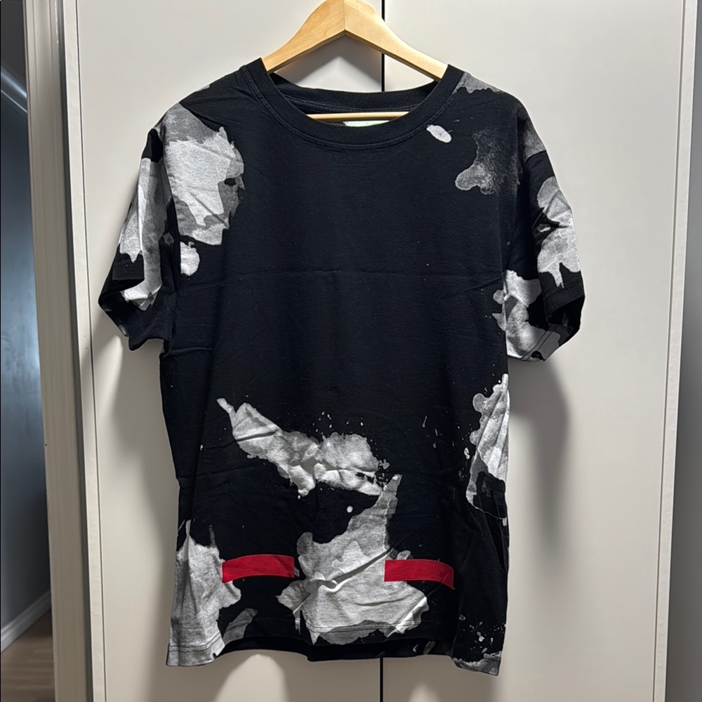 Offf white liquid tee